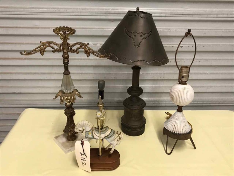 lot 242 image: (3) Lamps, (1) Stand