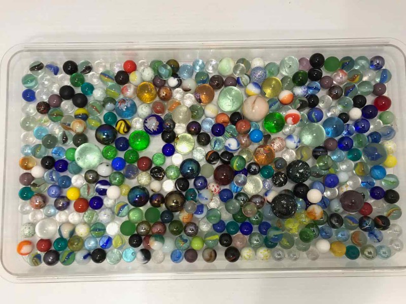 lot 252 image: Marbles