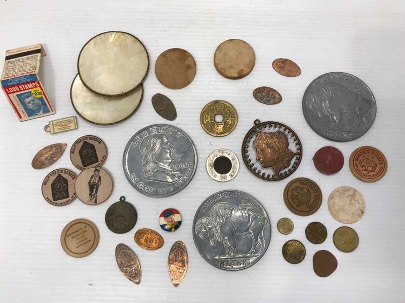 lot 256 image: Tokens, Coins, Souvenier Mashed Pennies