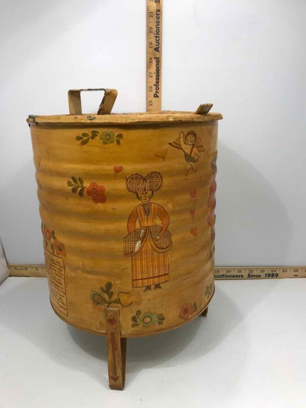lot 267 image: Old Galvanized Water Can (has been painted & decoupaged)