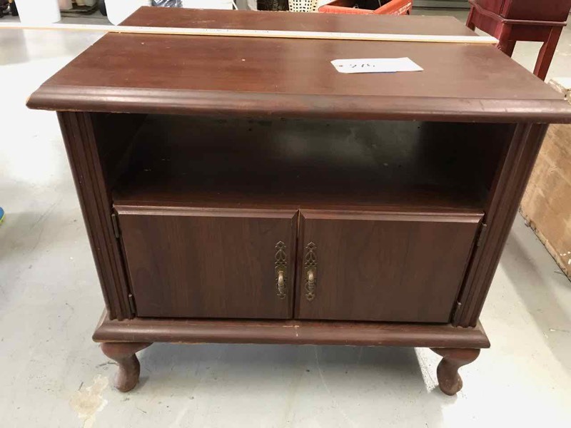 lot 276 image: Side Table (Laminate)