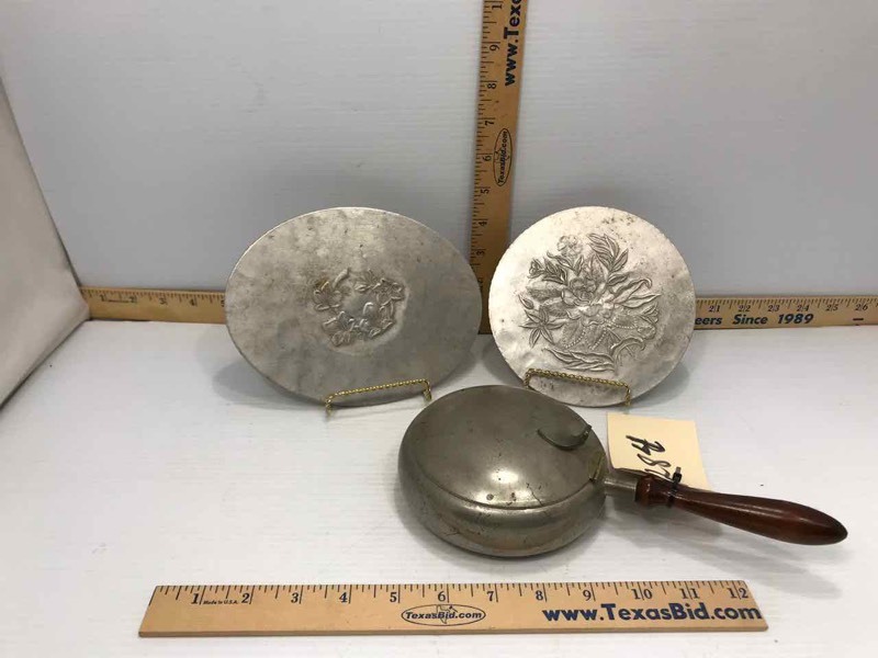lot 284 image: Pewter Crumb Catcher, Vintage Pressed Aluminum Trivets