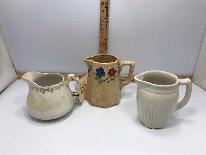 lot 298 image: (3) Small PitchersCreamers