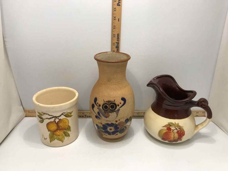 lot 303 image: McCoy Pitcher, Canister, Vase