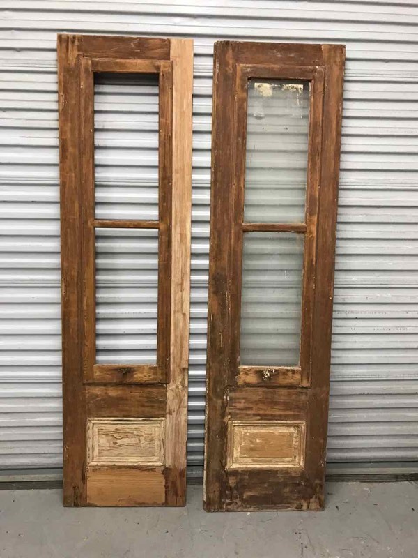 lot 404 image: Pair of Doors (Pine wGlass Panel)