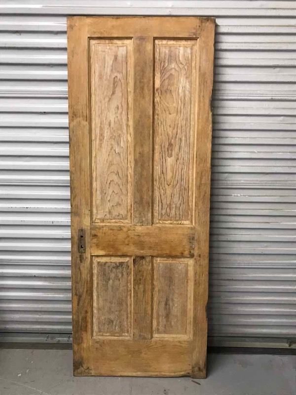 lot 410 image: Old Door