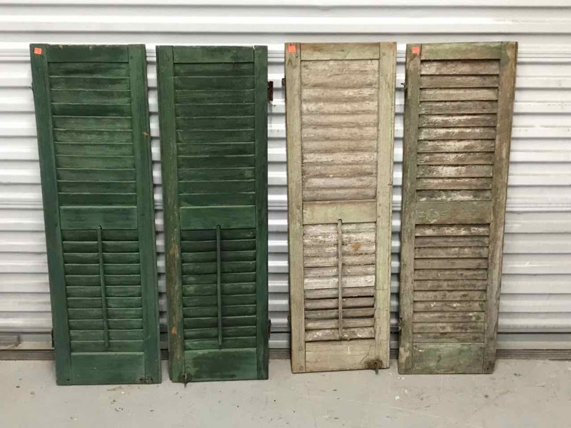 lot 423 image: Green Shutters (2 pair, green)