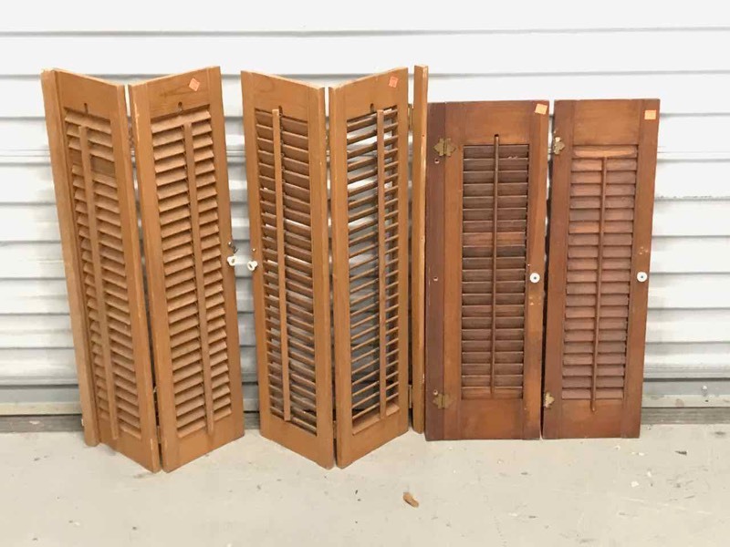 lot 426 image: (2) Different Sets of Small Window Shutters