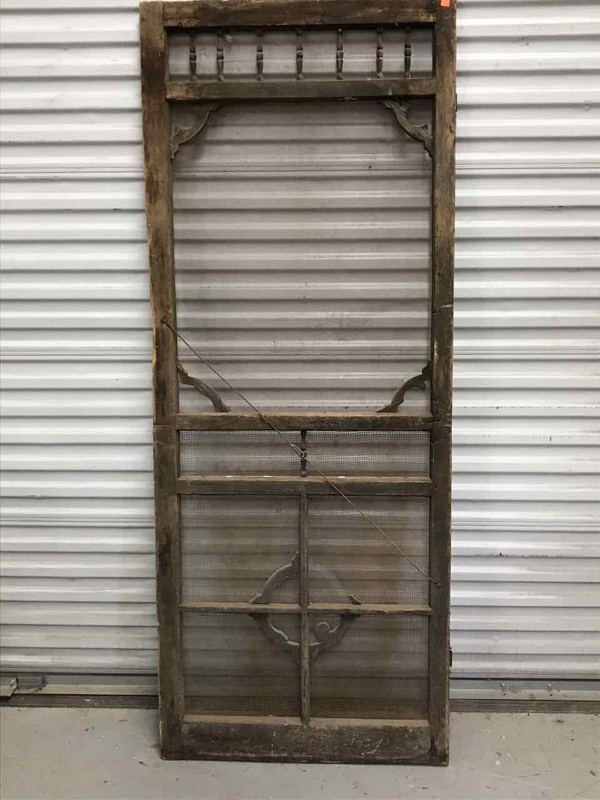 lot 442 image: AntiqueVintage Screen Door (rough)
