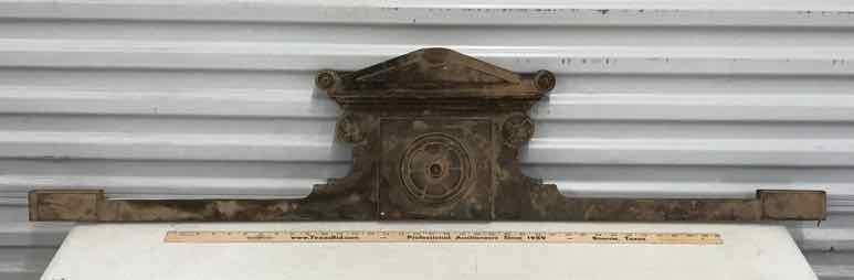 lot 447 image: Antique Walnut Crown