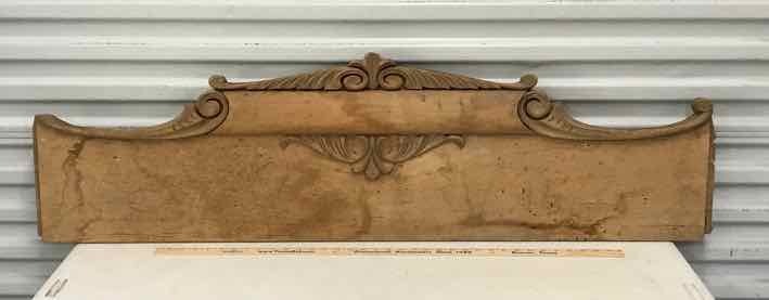 lot 457 image: Antique Walnut Crown