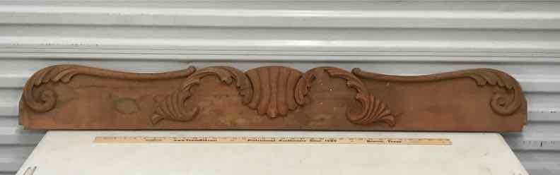 lot 458 image: Antique Crown