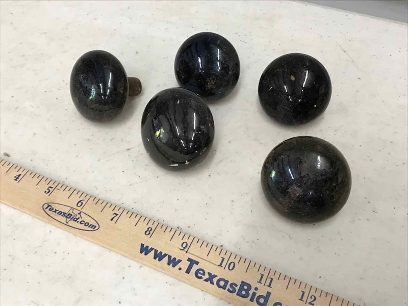 lot 474 image: Door Knobs Black