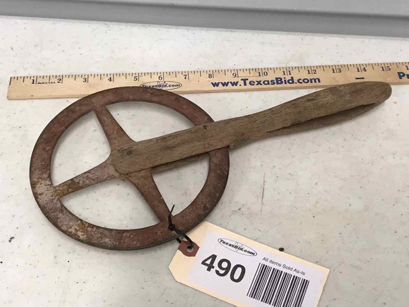 lot 490 image: Antique Tool