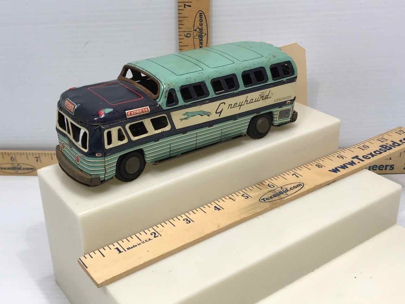 lot 707 image: Vintage Tin Greyhound 1956A Scenic Cruiser Friction Toy
