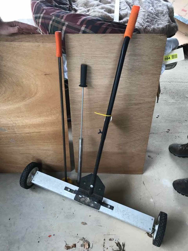 lot 391 image: Magnetic Sweeper and pickup tools