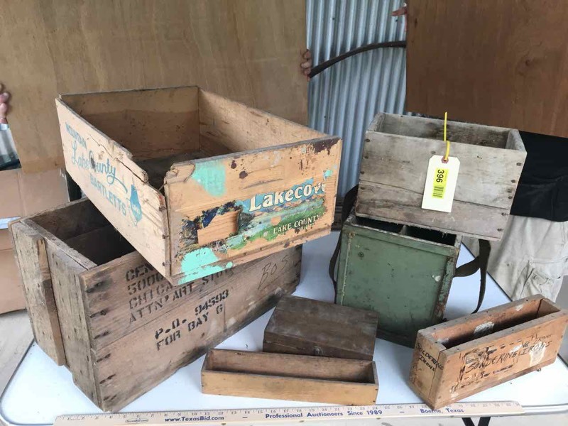 lot 396 image: Wooden Fruit Crate and assorted boxes