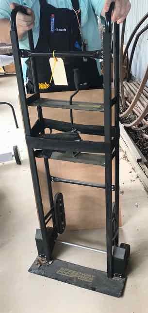 lot 401 image: Speedway Series Appliance Dolley with stair rollers, 600 lb. capacity