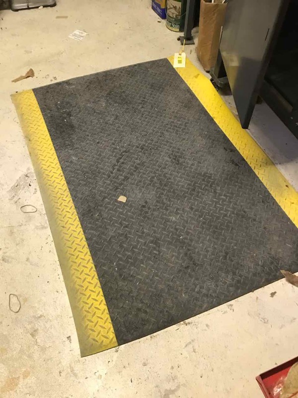 lot 22 image: Six workshop floor mats
