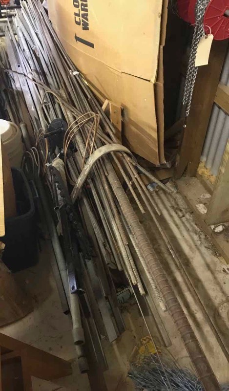 lot 43 image: Lot of assorted metal  steel, pipes, rebar, tubing, rods, etc.  assorted lengths