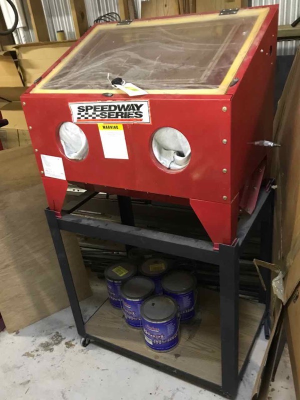 lot 48 image: Speedway Series Sand Blast Cabinet and media