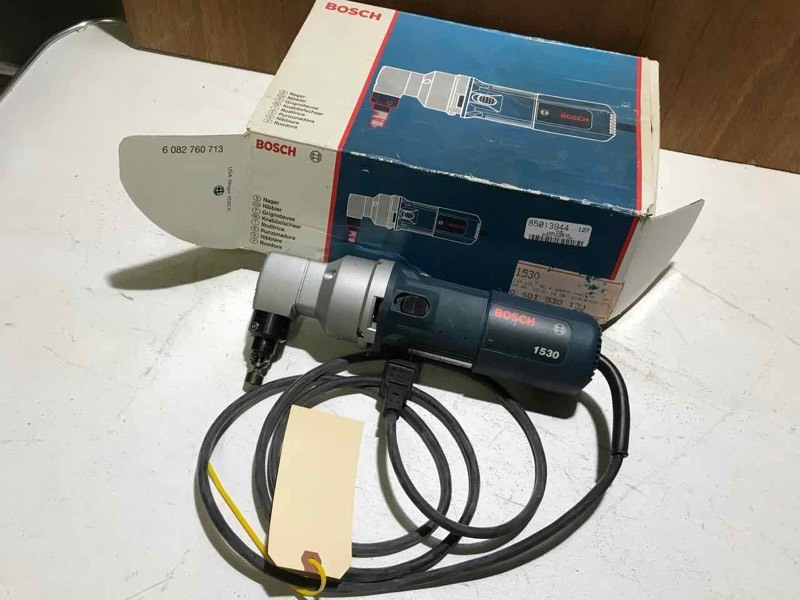 lot 109 image: Bosch Electric Nibbler, Mod. 1530