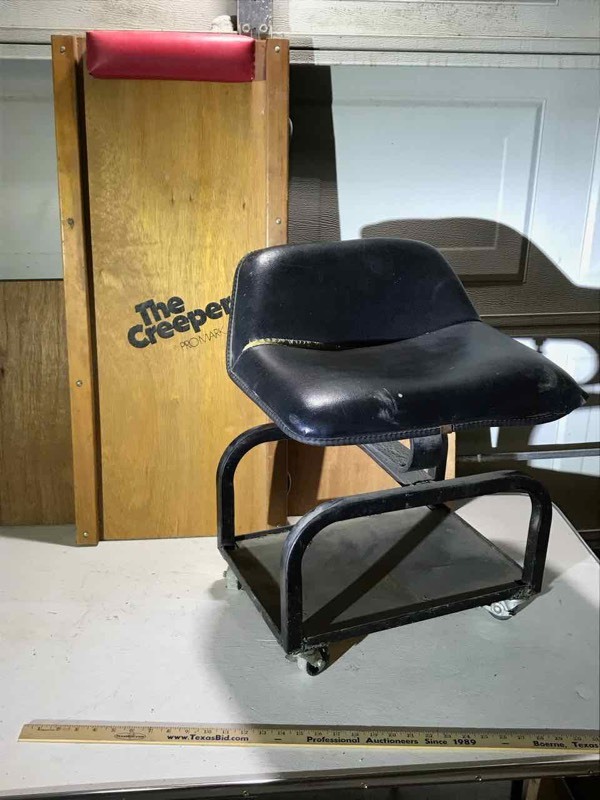 lot 124 image: Mechanics Stool and Creeper