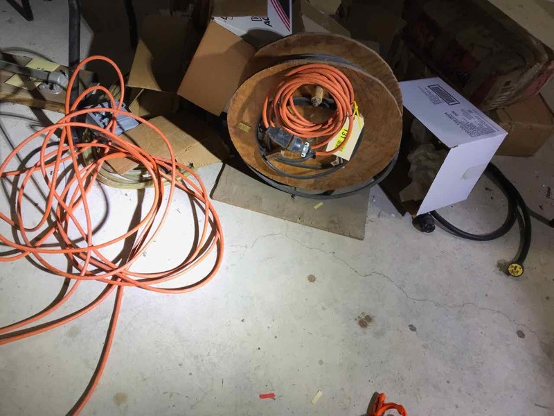 lot 131 image: Lot of Assorted Extension Cords