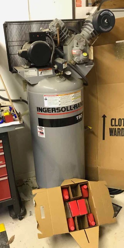 lot 141 image: Ingersol Rand Model 2340LS, Air Compressor, 60 gallon, 220 volt, 5 HP