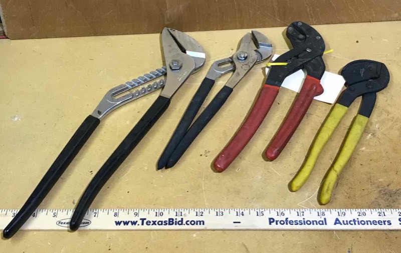 lot 180 image: Slip Joint Pliers