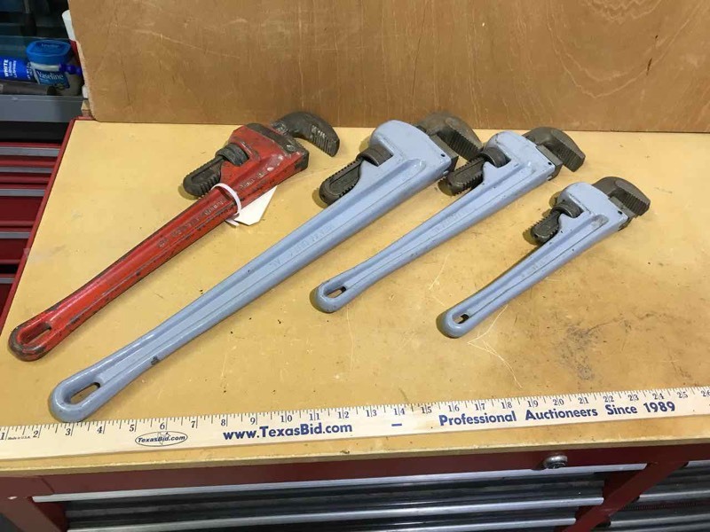 lot 181 image: Pipe Wrenches  (aluminum, 24� in., 18� in., 14� in.), Ridgid 18� in. metal