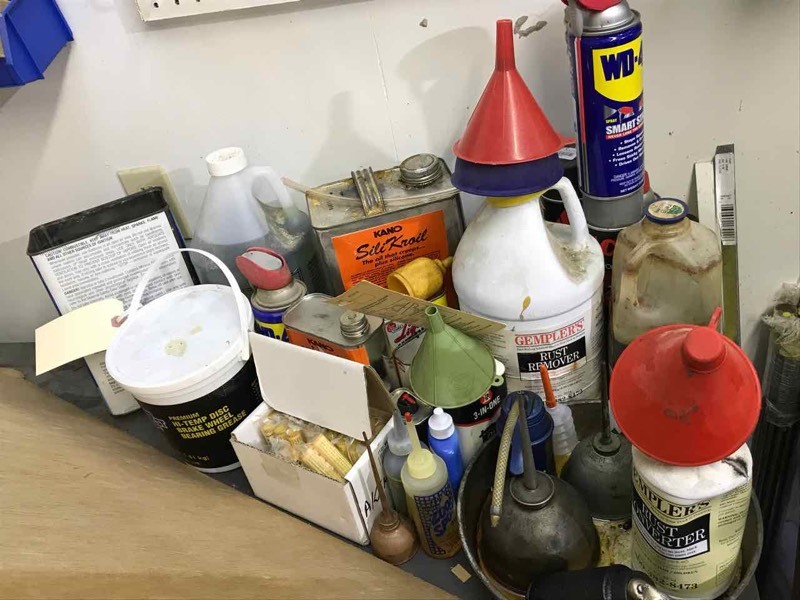 lot 186 image: Assorted Lubricants