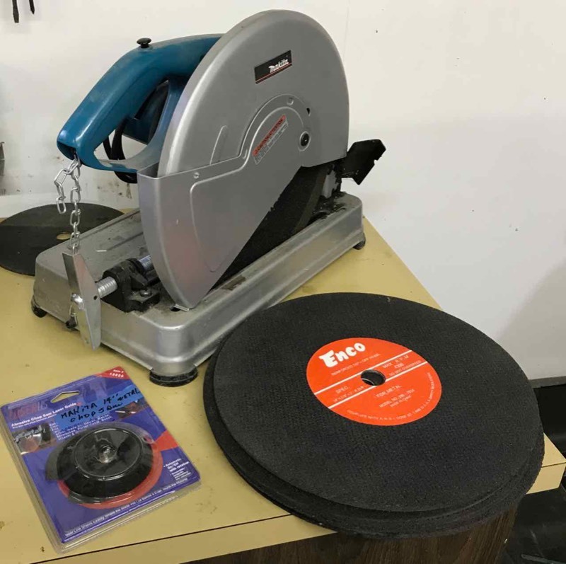 lot 191 image: Makita Chop Saw, 14� in., Model 2414NB and blades