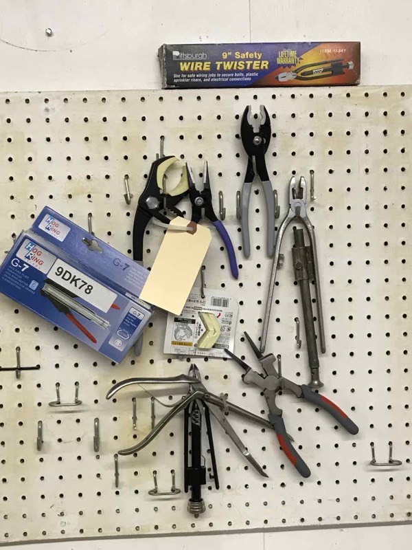 lot 194 image: Assorted Pliers  Hog Ring, Slip Joint Pliers, Mig Welding Pliers, etc (17)