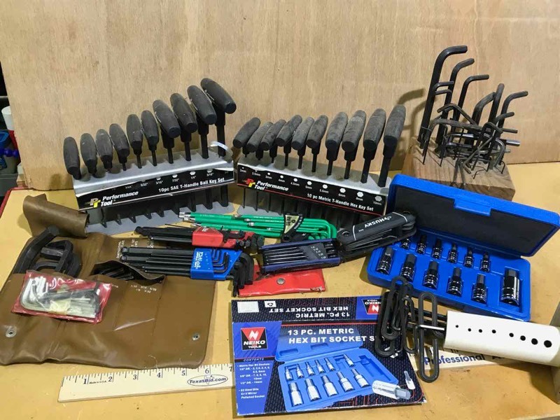 lot 196 image: T-Handle assorted Hex, Allen & ball key set, Allen wrenches, Torx, etc.