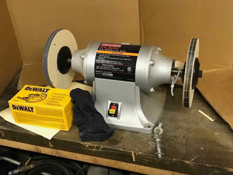 lot 208 image: Craftsman 6�� Buffer, 1 HP, 3450 RPM,  120240 volt, Model 351.226260 and a pair of DeWalt Safety Goggles (new in box)