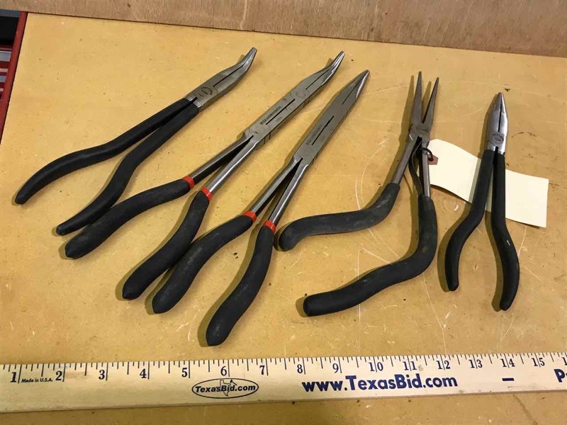 lot 214 image: Needle Nose Pliers