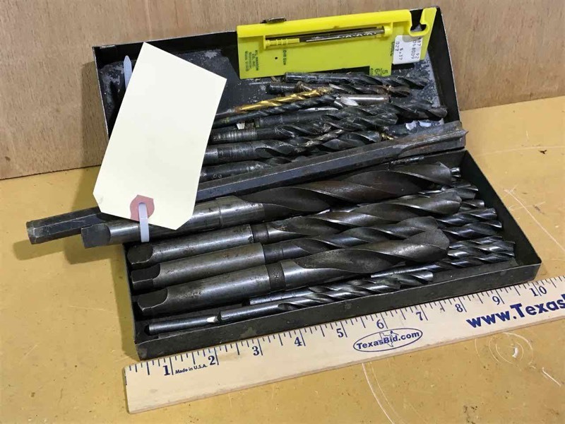 lot 222 image: Drill Bits  Tapered shank, assorted bits, Star bit