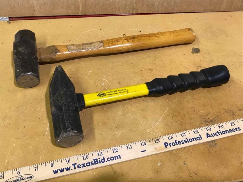 lot 235 image: (2) Sledge Hammers  3.5#, 4#