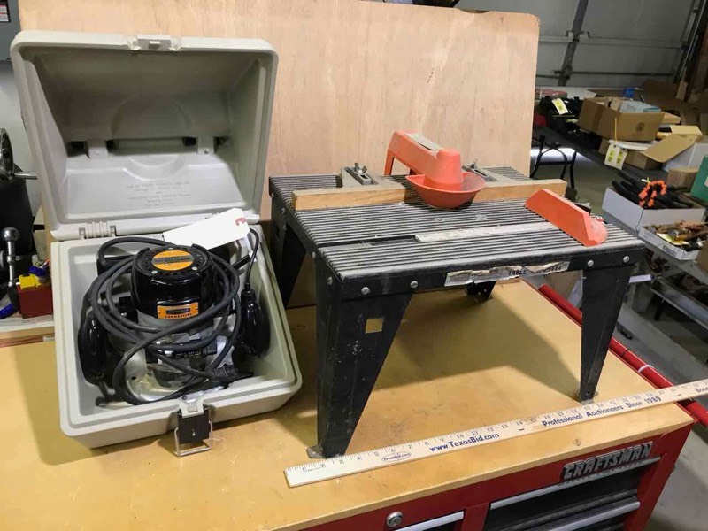 lot 237 image: Craftsman Commercial Router and Router Table, 6.5 Amp, 25,000 RPM, and case