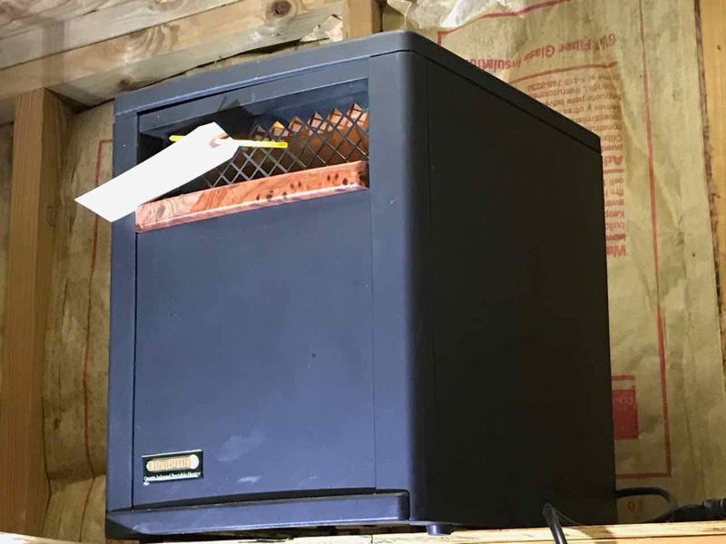lot 289 image: Edenpure Quarts Infrared Electric heater, 750 Watts, (unknown condition)