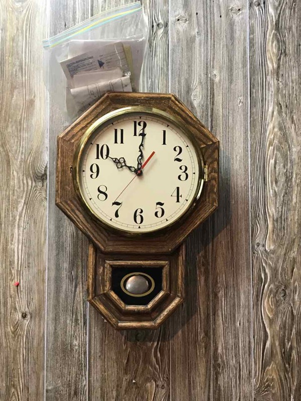 lot 321 image: Wall Clock, regulator style, battery powered
