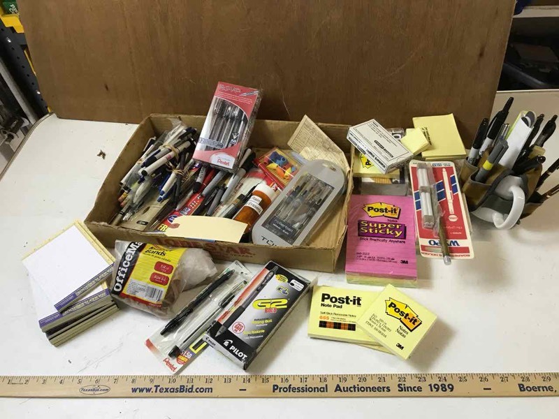 lot 327 image: Box of pens