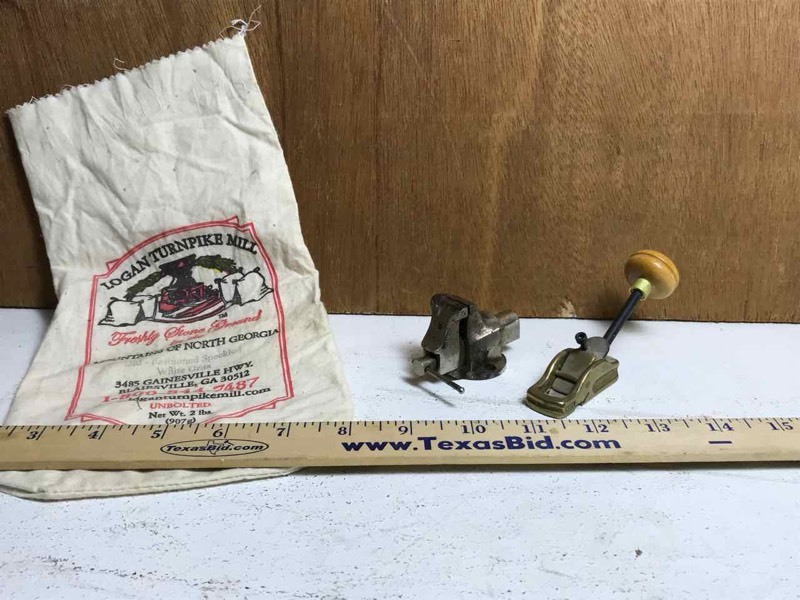 lot 347 image: Miniature Vise and Plane