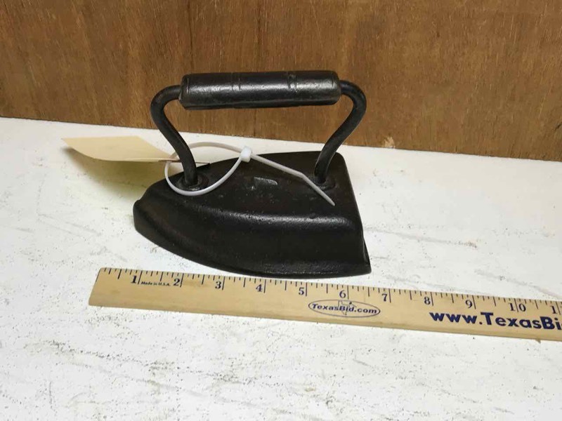 lot 350 image: Antique Sad iron, No. 7