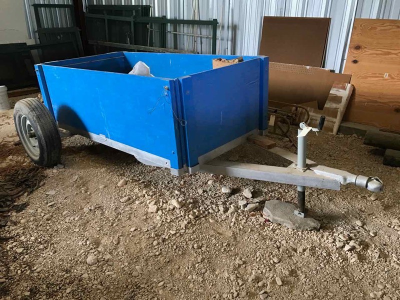 lot 518 image: Farm Trailer, off road use, no paperwork, homemade, box measures 45 in. X 84 in. X 26 in tall inside