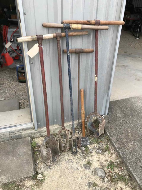 lot 520 image: Post Augers (5), 8 in, 6 in, 4 in, (2) 2 in. Manual