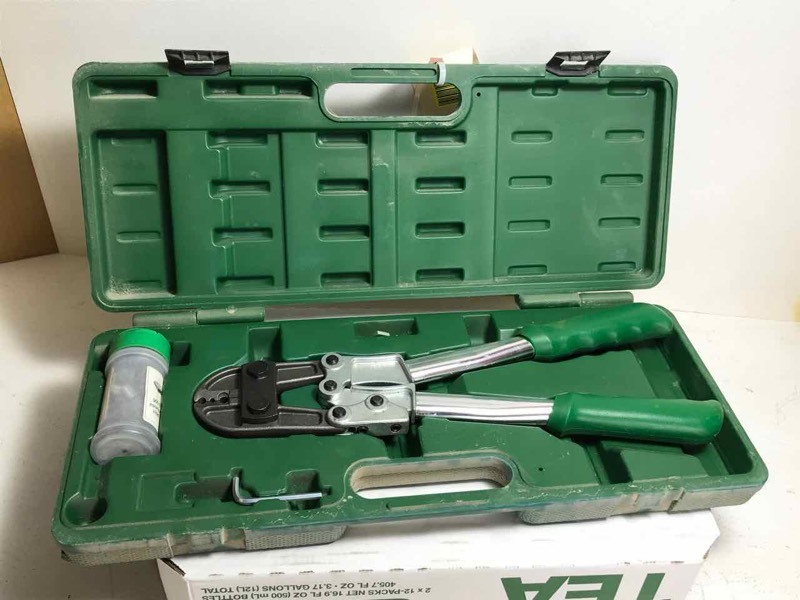 lot 524 image: Multi-Use Fence Tool Kit, Mod. PM650