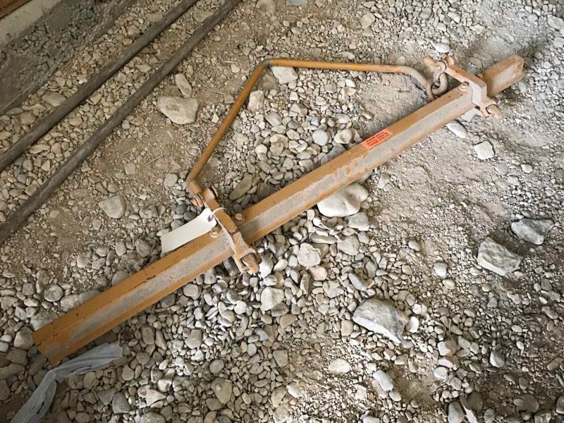 lot 526 image: Net Wire Puller