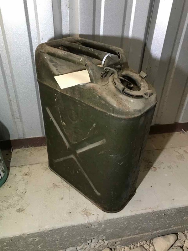 lot 530 image: Jerry Can, fuel